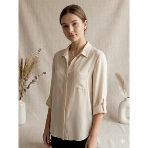 Diane Von Furstenberg Ivory long sleeve roll tab silk blouse Sz 0 Capsule Preppy